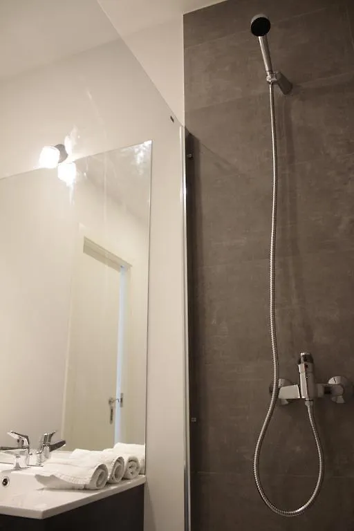 New Graca Spacious Apartment Лиссабон