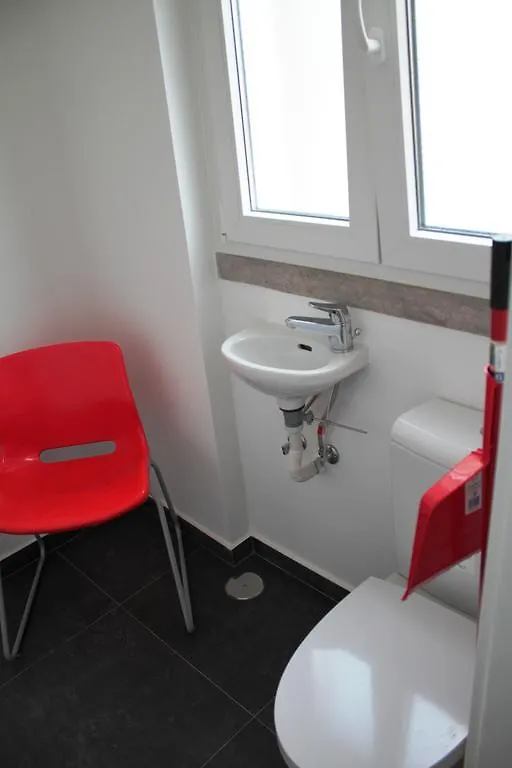 New Graca Spacious Apartment Лиссабон 0*,  Португалия